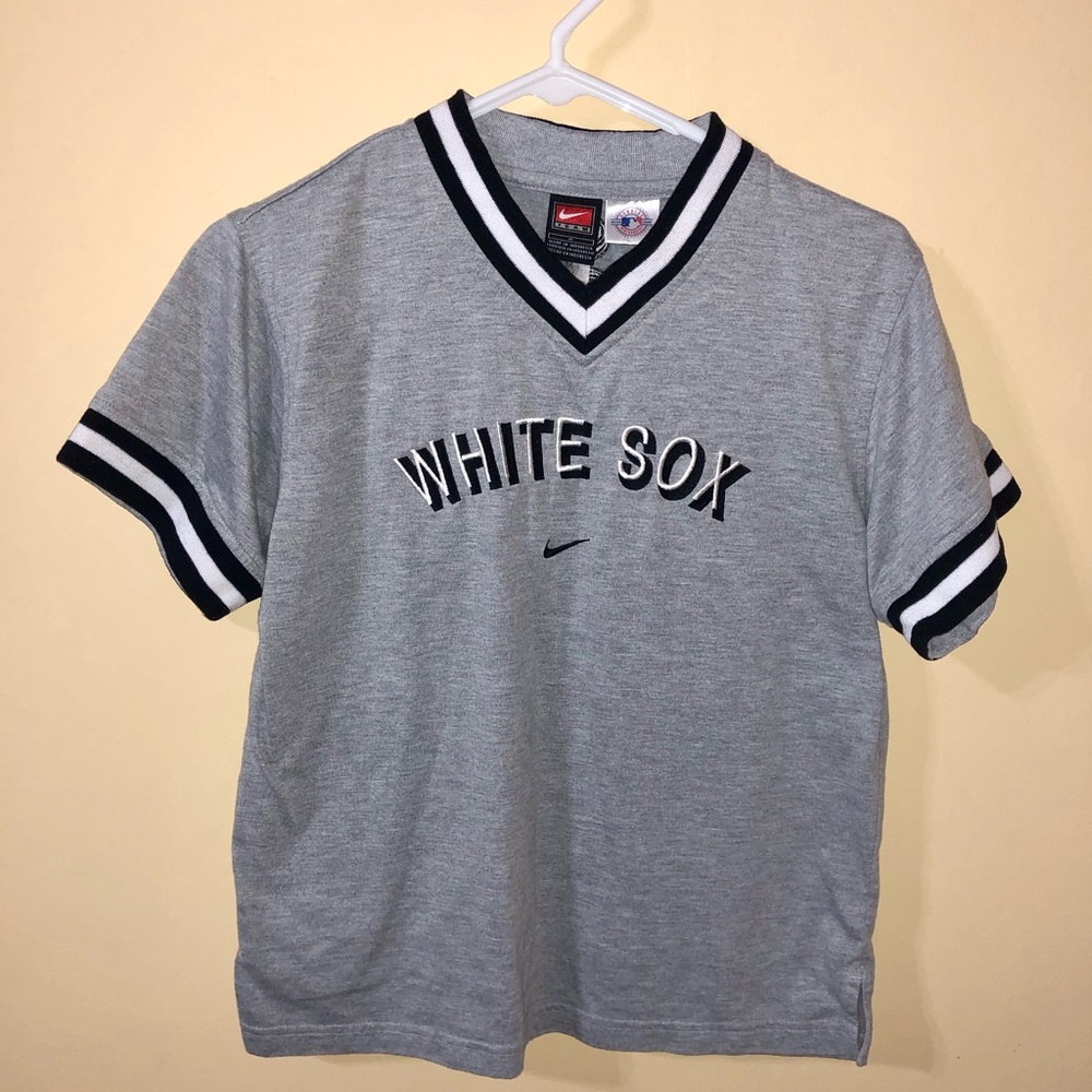 Nike Gray White Sox T-Shirt boys Medium
